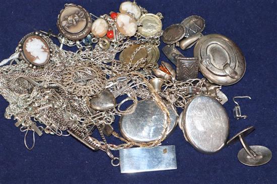 A small group of assorted jewellery including chains, bracelets etc.
